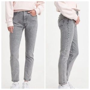 Levi's 501 Skinny in Stone Broke